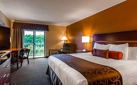 Best Western Plus Landmark Inn
